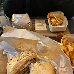 Photo n° 1 de l'avis de Moni.q fait le 07/07/2021 à 13:46 pour L'Artisan du Burger forum des halles à Paris