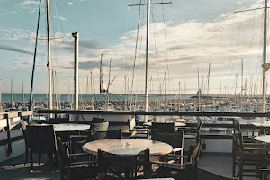 Restaurant Le Yacht Club image