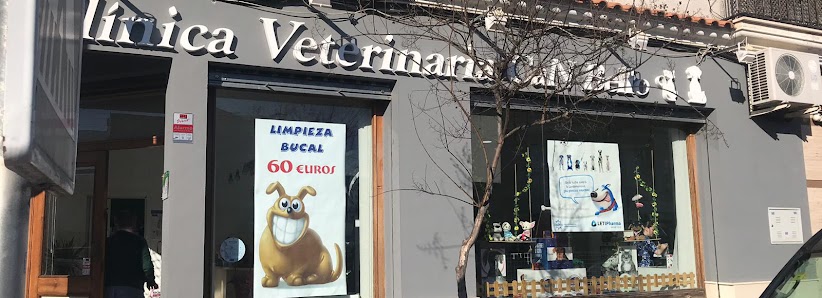 Clínica Veterinaria Can Bello y peluquería canina-felina C. San Cristóbal, 36, 41300 San José de la Rinconada, Sevilla, España