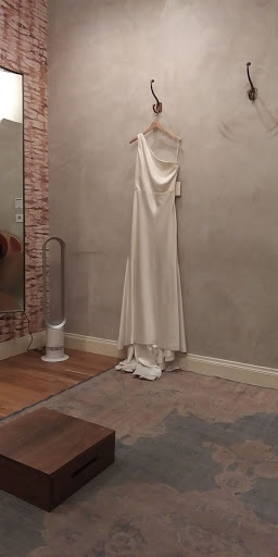 Bridal Shop «BHLDN», reviews and photos, 8 E Walton St, Chicago, IL 60611, USA