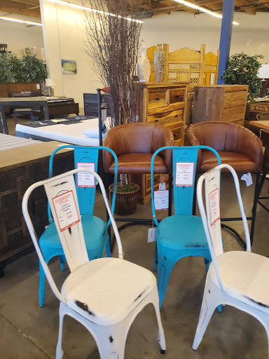 Furniture Store «Furniture Connexion», reviews and photos, 1800 NW Fairview Dr, Gresham, OR 97030, USA