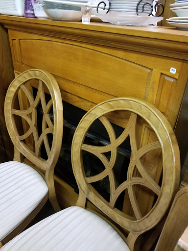 Antique Store «Englishtown Antiques & Used», reviews and photos, 42 Main St, Englishtown, NJ 07726, USA