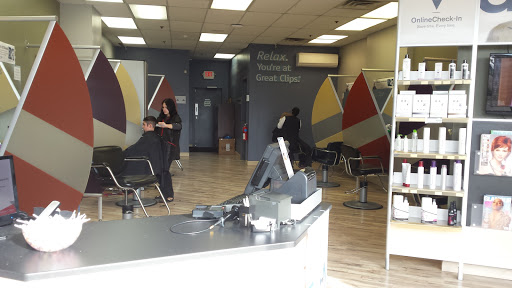 Hair Salon «Great Clips», reviews and photos, 40 Washington Ave, Dumont, NJ 07628, USA