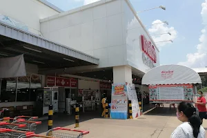 Makro branch Yasothon image