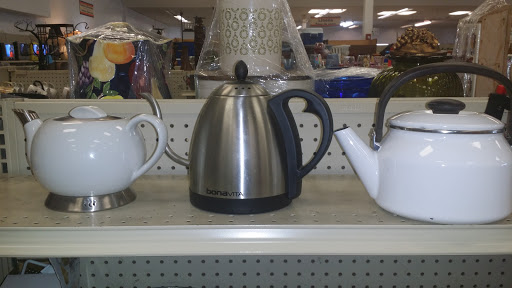 Thrift Store «Goodwill of North Georgia: Kennesaw Store and Donation Center», reviews and photos, 2500 Cobb Pkwy N, Kennesaw, GA 30152, USA