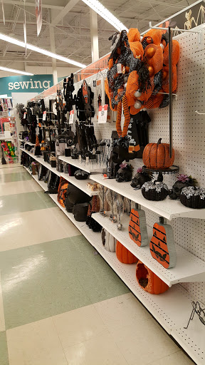 Fabric Store «Jo-Ann Fabrics and Crafts», reviews and photos, 20550 E 13 Mile Rd, Roseville, MI 48066, USA