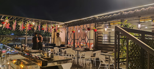 Rozë Town Rooftop Cafe & Kitchen - S-6 , adinath nagar, Jawahar Lal Nehru Marg, opposite to world trade park, Malviya Nagar, Jaipur, Rajasthan 302018, India