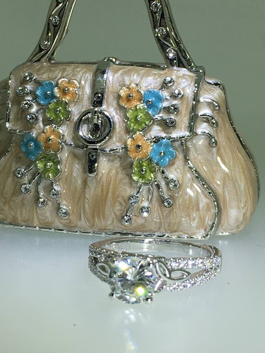 Jewelry Store «Norris Jewelers», reviews and photos, 1083 OH-28 Ste B, Milford, OH 45150, USA