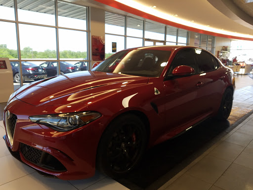 Car Dealer «Alfa Romeo FIAT of McKinney», reviews and photos, 800 N Central Expy, McKinney, TX 75070, USA