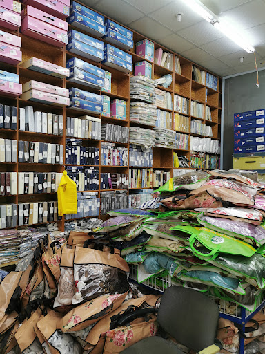 محل بيع مفروشات جملة وتجزئة 