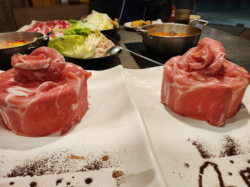 肉多多火鍋-雲林斗六店 的照片
