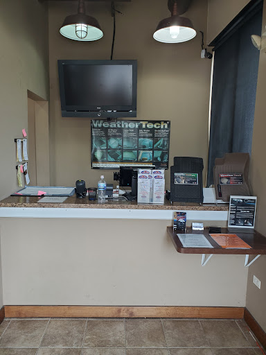 Car Wash «Lake Cook Auto Wash & Detail», reviews and photos, 2370 N Hicks Rd, Palatine, IL 60074, USA