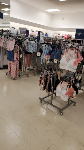 Department Store «Marshalls», reviews and photos, 9210 Rockaway Blvd, Ozone Park, NY 11417, USA