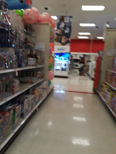 Shopping Mall «West Hollywood Gateway», reviews and photos, 7100 California Route 2, Los Angeles, CA 90046, USA