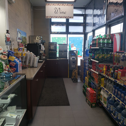 Tobacco Shop «Exit 1 Tobacco», reviews and photos, 135 S Broadway, Salem, NH 03079, USA