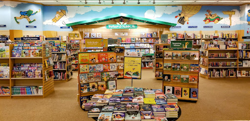 Book Store «Barnes & Noble Booksellers Maple Grove», reviews and photos, 8040 Wedgewood Ln N, Maple Grove, MN 55369, USA