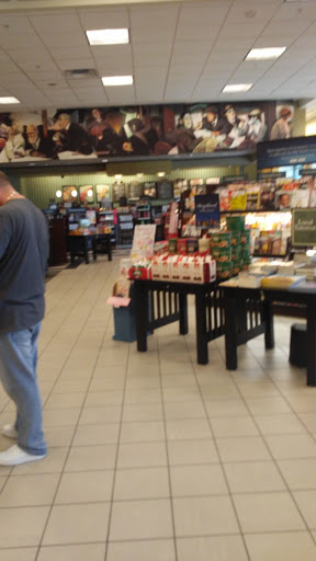 Book Store «Barnes & Noble Booksellers Hillside Village», reviews and photos, 305 Farm to Market Road 1382 #520, Cedar Hill, TX 75104, USA