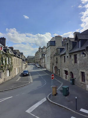 Bar de la Commune libre à Dinan