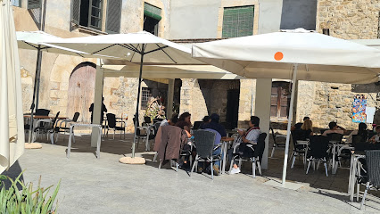 Bar Restaurant El Sol - Plaça del Prat de Sant Pere, 3, 17850 Besalú, Girona, Spain