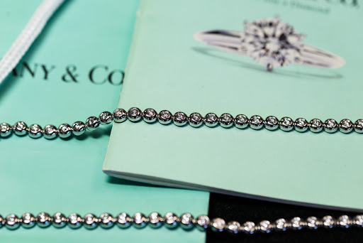 Jewelry Buyer «Lovelady Diamond Jewelry & Gold Buyers», reviews and photos, 15466 Los Gatos Blvd, Los Gatos, CA 95032, USA