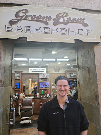 Barber Shop «Groom Room Barbershop», reviews and photos, 2502 E Camelback Rd, Phoenix, AZ 85016, USA