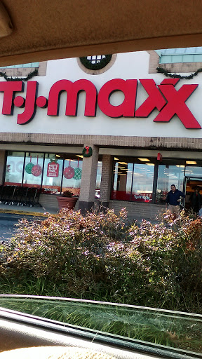 Shopping Mall «Rio Hill Shopping Center», reviews and photos, Seminole Trail, Charlottesville, VA 22901, USA