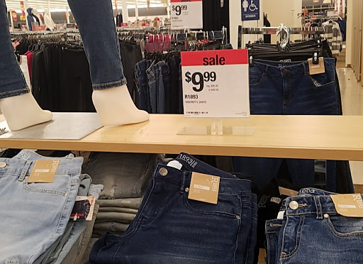 Shopping Mall «Warrenton Village Center», reviews and photos, 251 Lee Hwy, Warrenton, VA 20186, USA