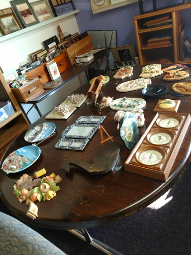 Thrift Store «Freedom Treasures Resale Store», reviews and photos, 7570 Cooley Lake Rd, Waterford Twp, MI 48327, USA