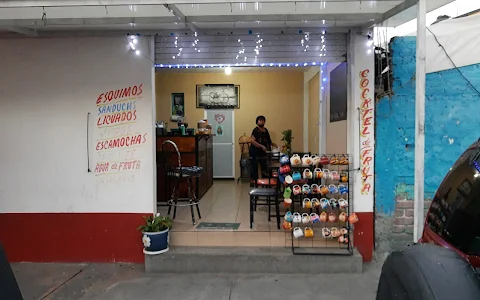 Cafetería y fuente de sodas "LEO' image