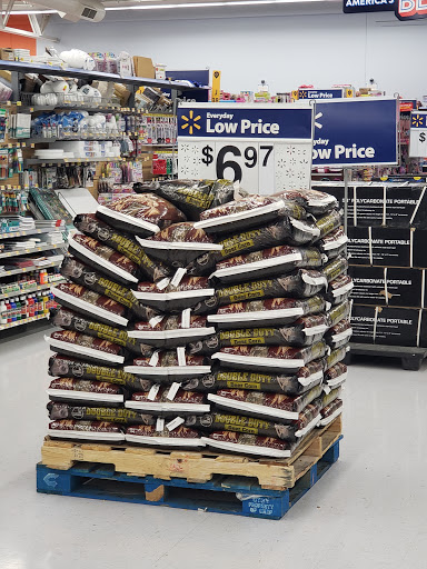 Department Store «Walmart Supercenter», reviews and photos, 121 Peter Pan Rd, Independence, KS 67301, USA