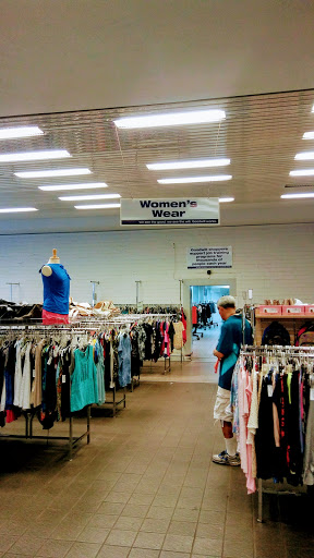 Second hand clothing stores Honolulu