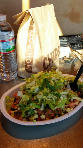 Mexican Restaurant «Chipotle Mexican Grill», reviews and photos, 415 E Loop 281, Longview, TX 75605, USA