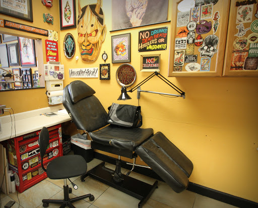 Tattoo Shop «Colorfast Studios», reviews and photos, 2536 N University Dr, Coral Springs, FL 33065, USA