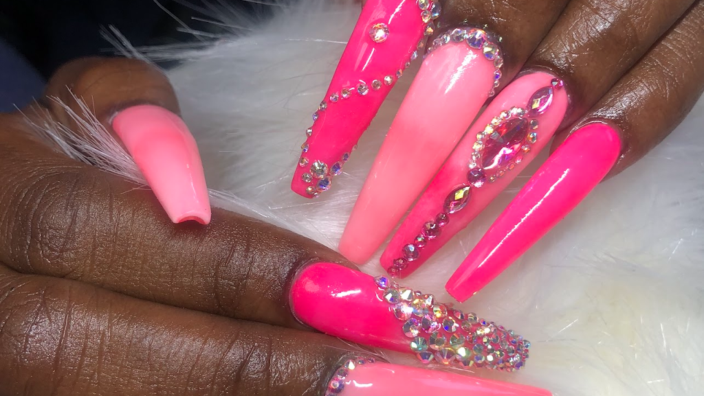 Happy Nails Spa 11413