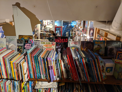 Book Store «Dark Carnival Imaginative Fiction Bookstore», reviews and photos, 3086 Claremont Ave, Berkeley, CA 94705, USA
