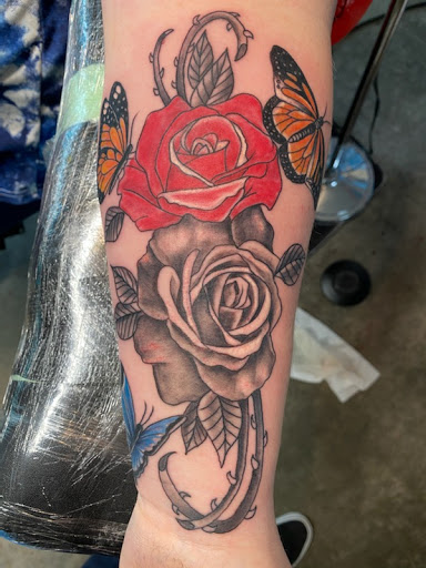 Tattoo Shop «Sideshow Tattoo Company», reviews and photos, 700 SW 4th Pl, Renton, WA 98057, USA