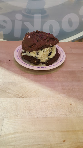 Cookie Shop «Insomnia Cookies», reviews and photos, 6301 Delmar Blvd, University City, MO 63130, USA