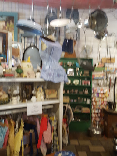 Thrift Store «Topeka Rescue Mission Thrift Store», reviews and photos, 1312 N Kansas Ave, Topeka, KS 66608, USA