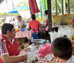 Mercado Llano Largo photo