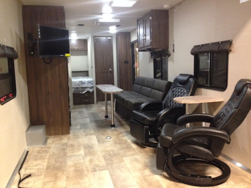 Motorcycle Dealer «Station Park Honda Powersports & RV center», reviews and photos, 830 S 9th St, Louisville, KY 40203, USA