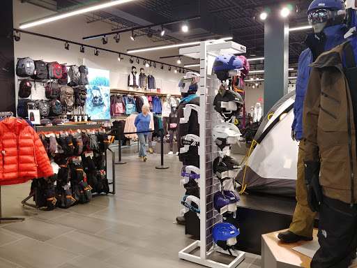 Clothing Store «The North Face», reviews and photos, 8080L Tysons Corner Center, Tysons, VA 22102, USA
