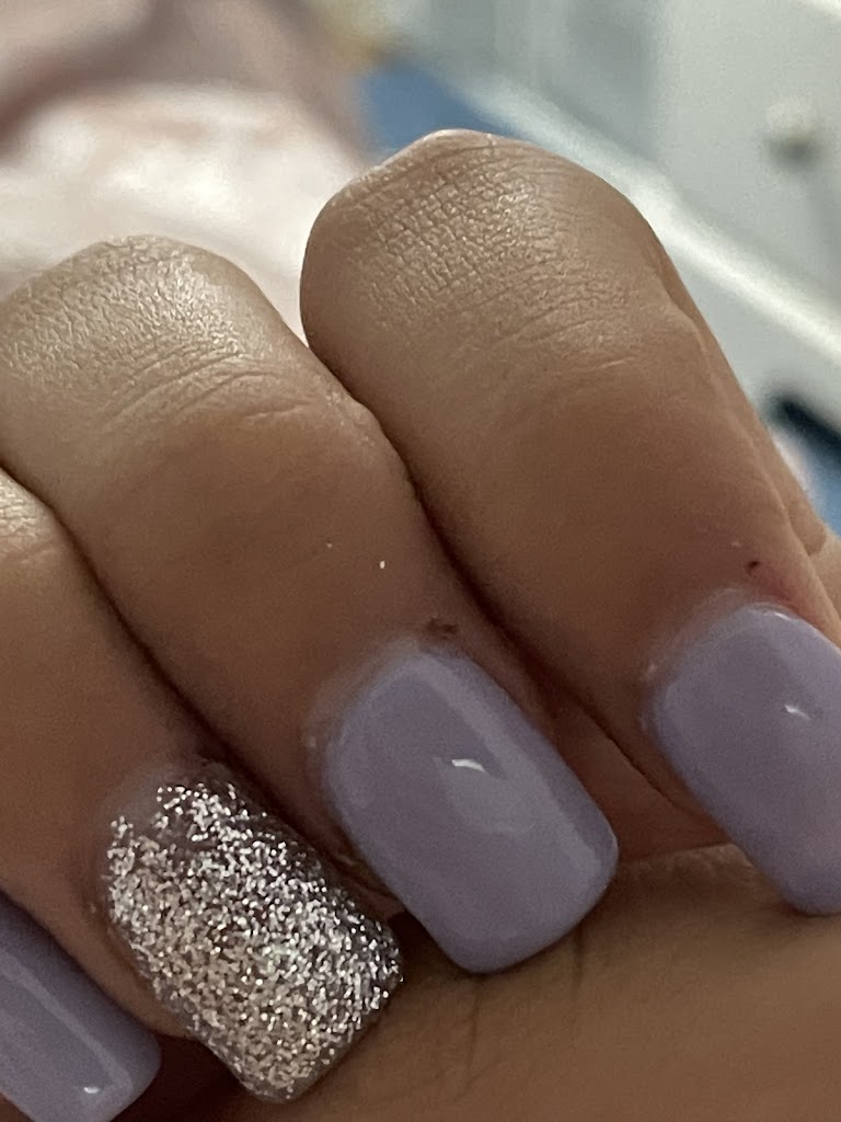 Relaxed nails & Spa 01862