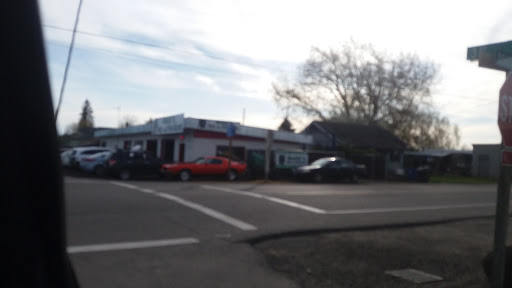 Grocery Store «Gervais Food Market», reviews and photos, 412 4th St, Gervais, OR 97026, USA