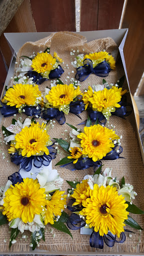 Florist «Cool Florist and Gifts», reviews and photos, 2968 CA-49 i, Cool, CA 95614, USA