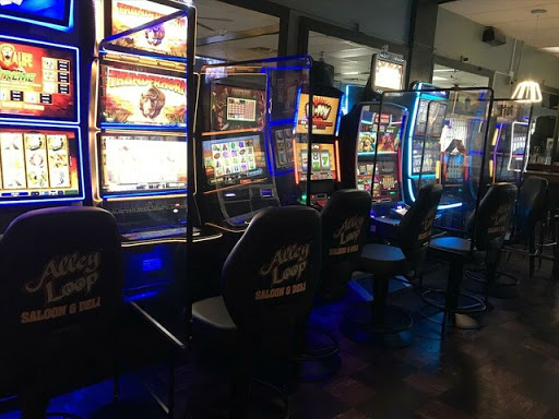 Deli «Alley Loop Saloon and Deli», reviews and photos, 80 S Hennepin Ave, Dixon, IL 61021, USA