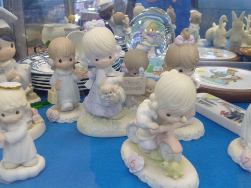 Thrift Store «Hope Chest Resale Store», reviews and photos