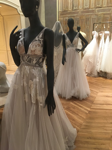 Bridal Shop «BHLDN», reviews and photos, 8 E Walton St, Chicago, IL 60611, USA