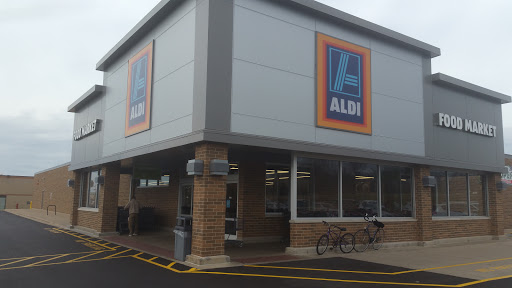 Supermarket «ALDI», reviews and photos, 74 W Rollins Rd, Round Lake, IL 60073, USA