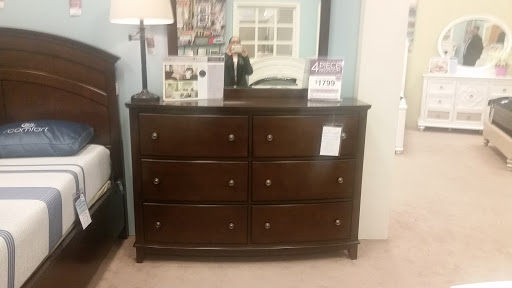 Furniture Store «Raymour & Flanigan Furniture and Mattress Store», reviews and photos, 610 Exterior Street, Bronx, NY 10451, USA