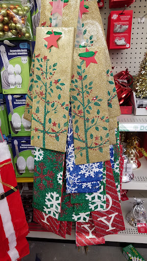 Dollar Store «Dollar Tree», reviews and photos, 1005 Stevenson Ave, Enumclaw, WA 98022, USA